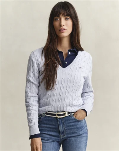 Gant - Cable V-Neck Strik - Light Blue